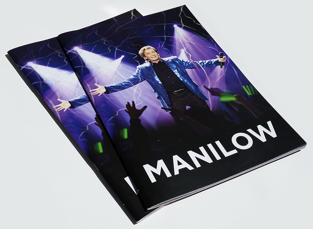 manilow-tourbook-1